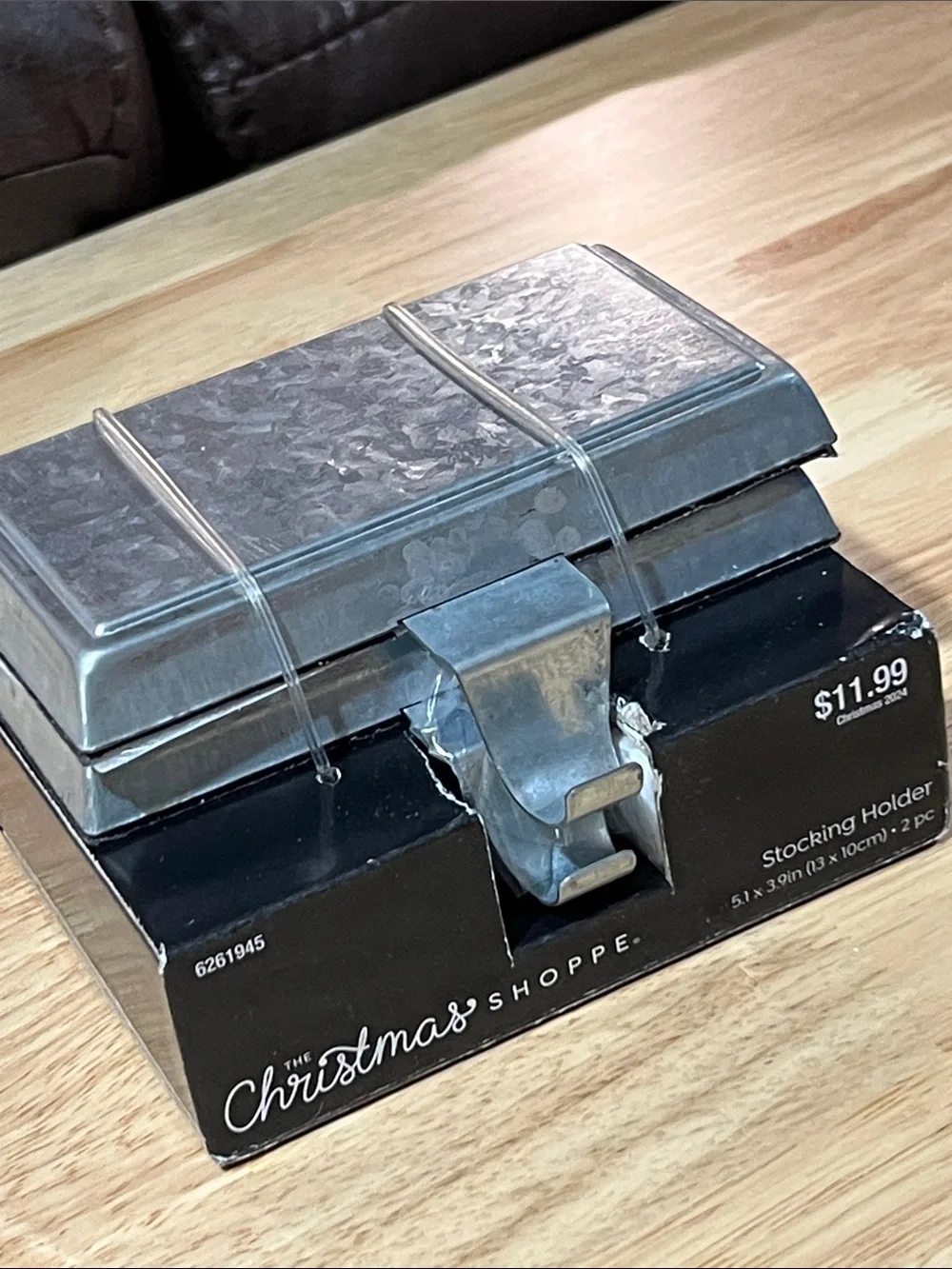 NWT weighted Metal Stocking Holder - Silver pack of 2 z98